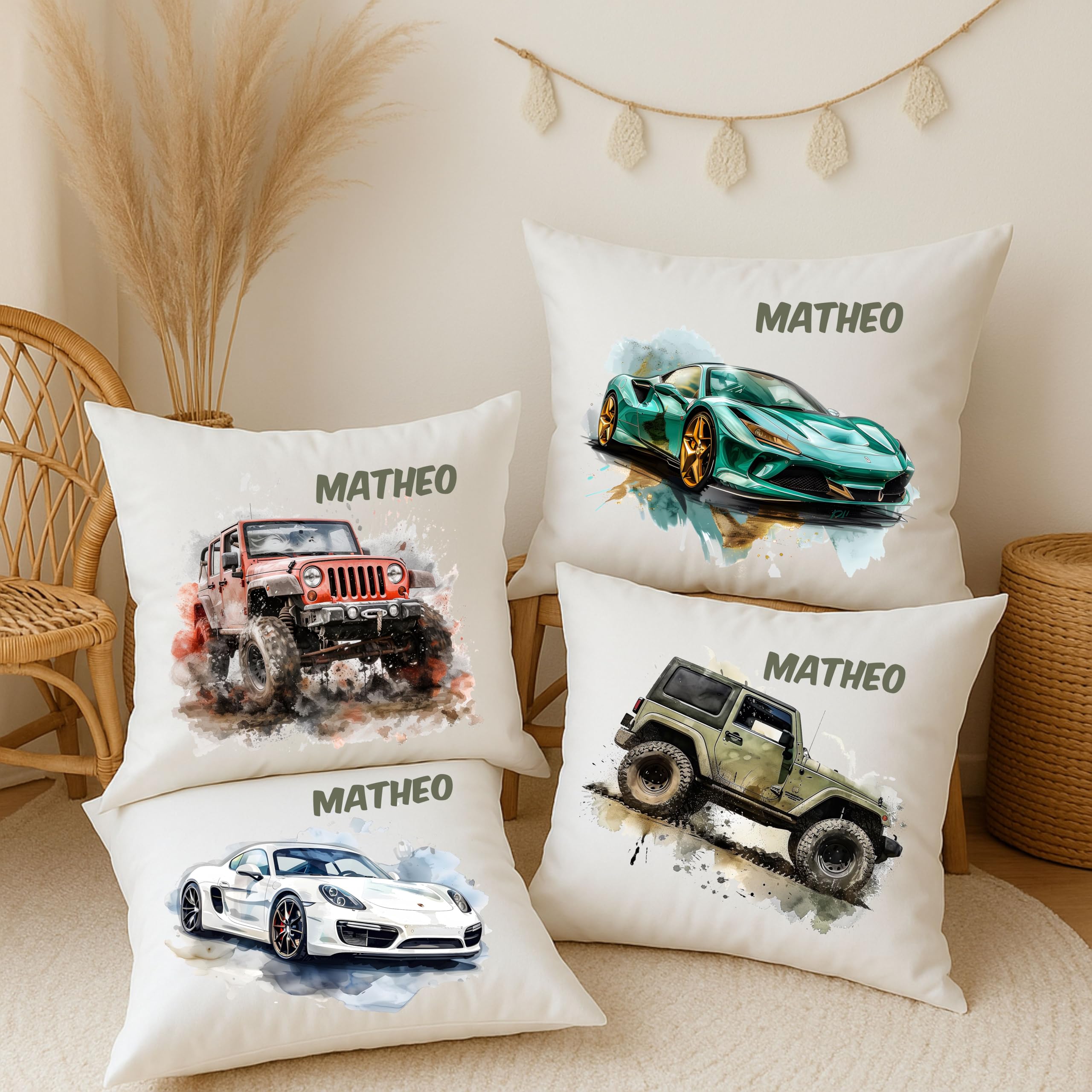 Personalisiertes Kissen mit Rennwagen & Autos – mit Namen,  flauschig weich