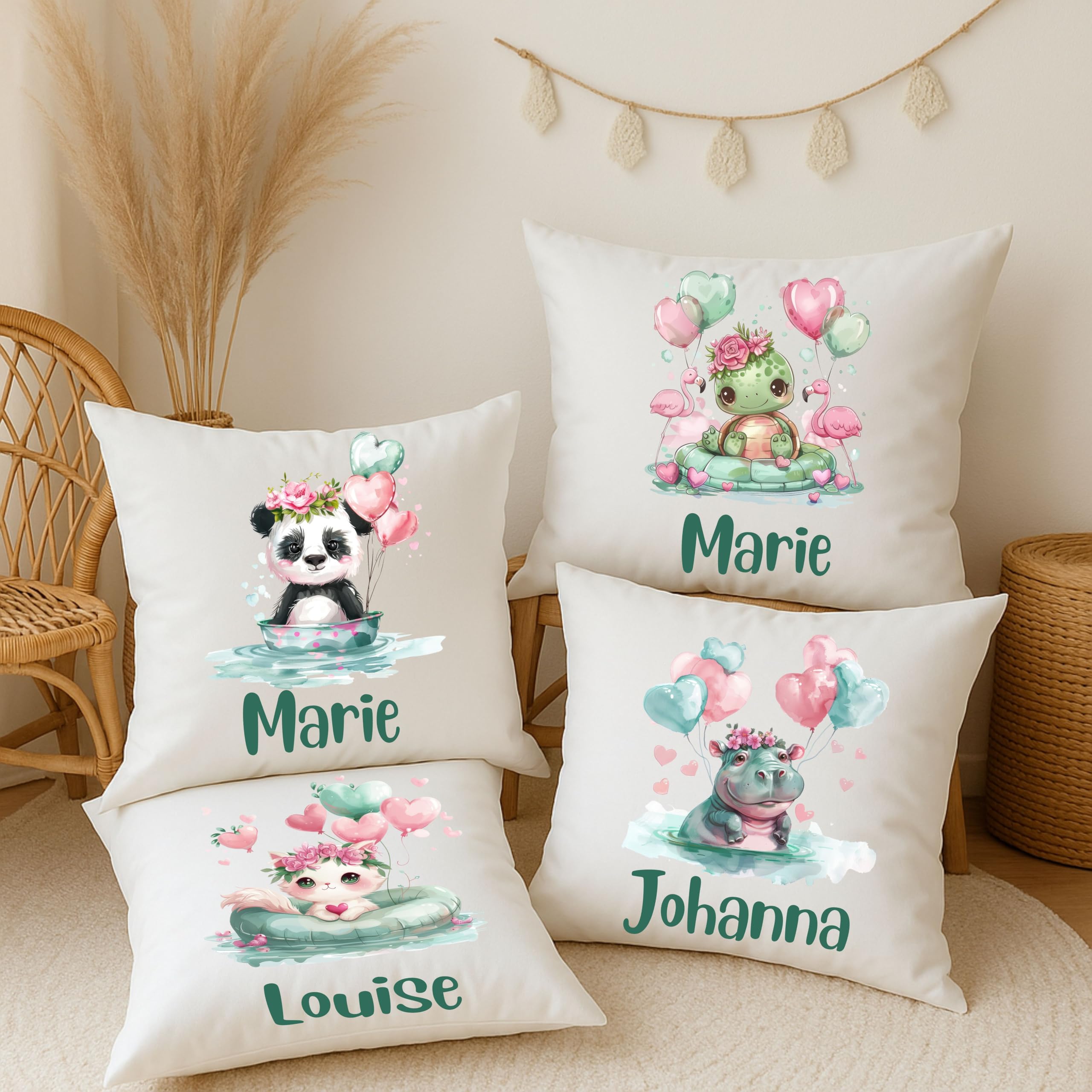 Personalisiertes Kissen mit grünen Tierchen – süß, niedlich & mit Namen