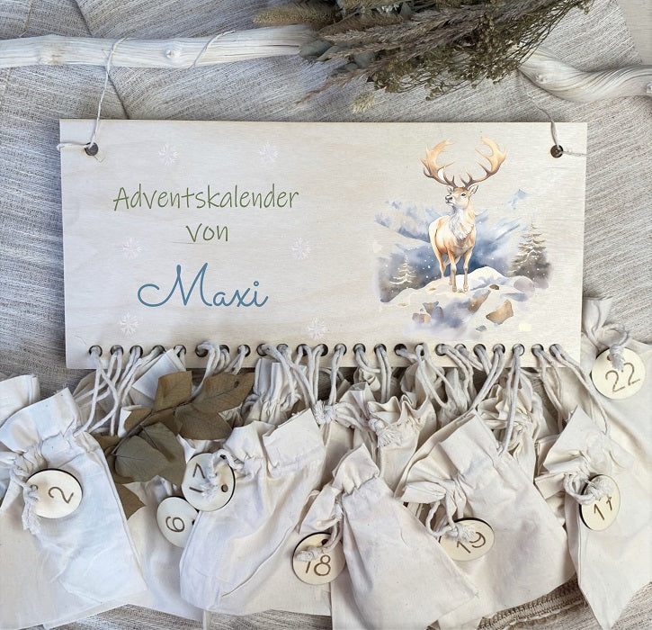 Adventskalender mit Namen und Stoffsäckchen Hirsch