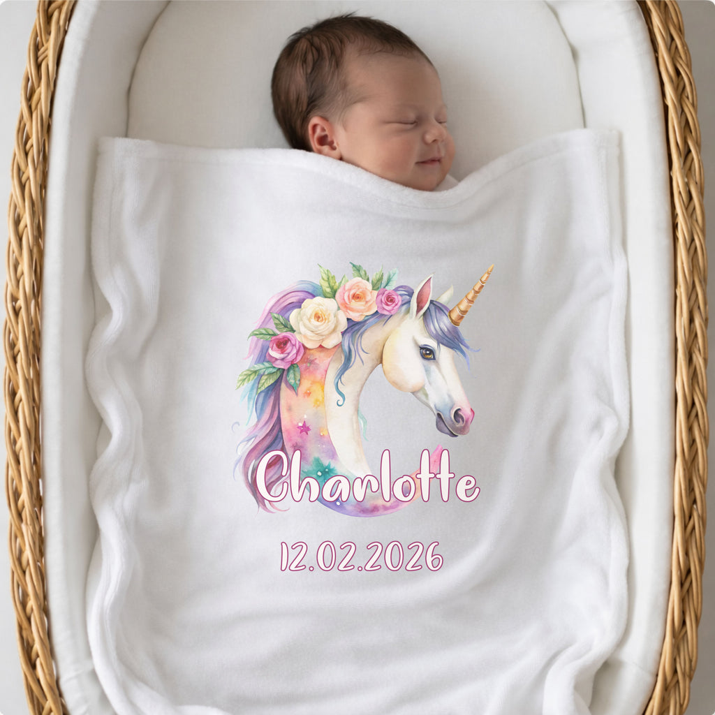 Babydecke mit Namen und optionalem Datum im Einhorn Look als weiche Kuscheldecke für Kinderwagen