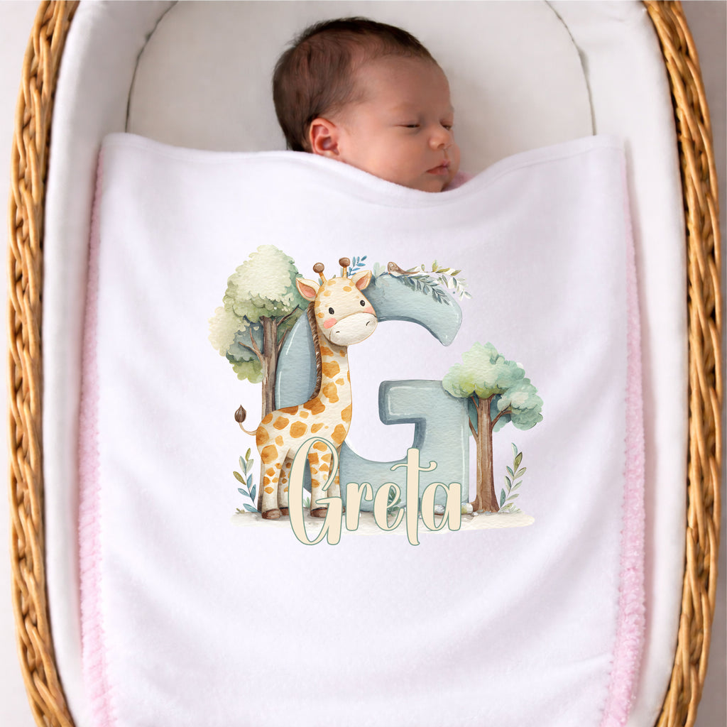 Kuscheldecke Baby mit Tierchen Motiv und Namensdruck als hochwertiges Babygeschenk