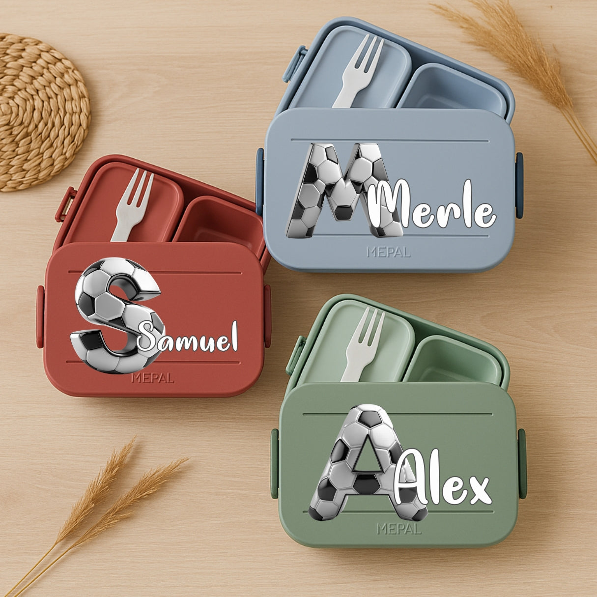 Personalisierte Brotdose mit Namen und Fussball Motiv für Kinder