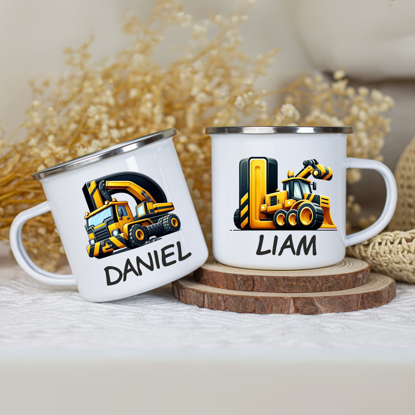 Emaille Becher mit Name personalisiert und Bagger Design