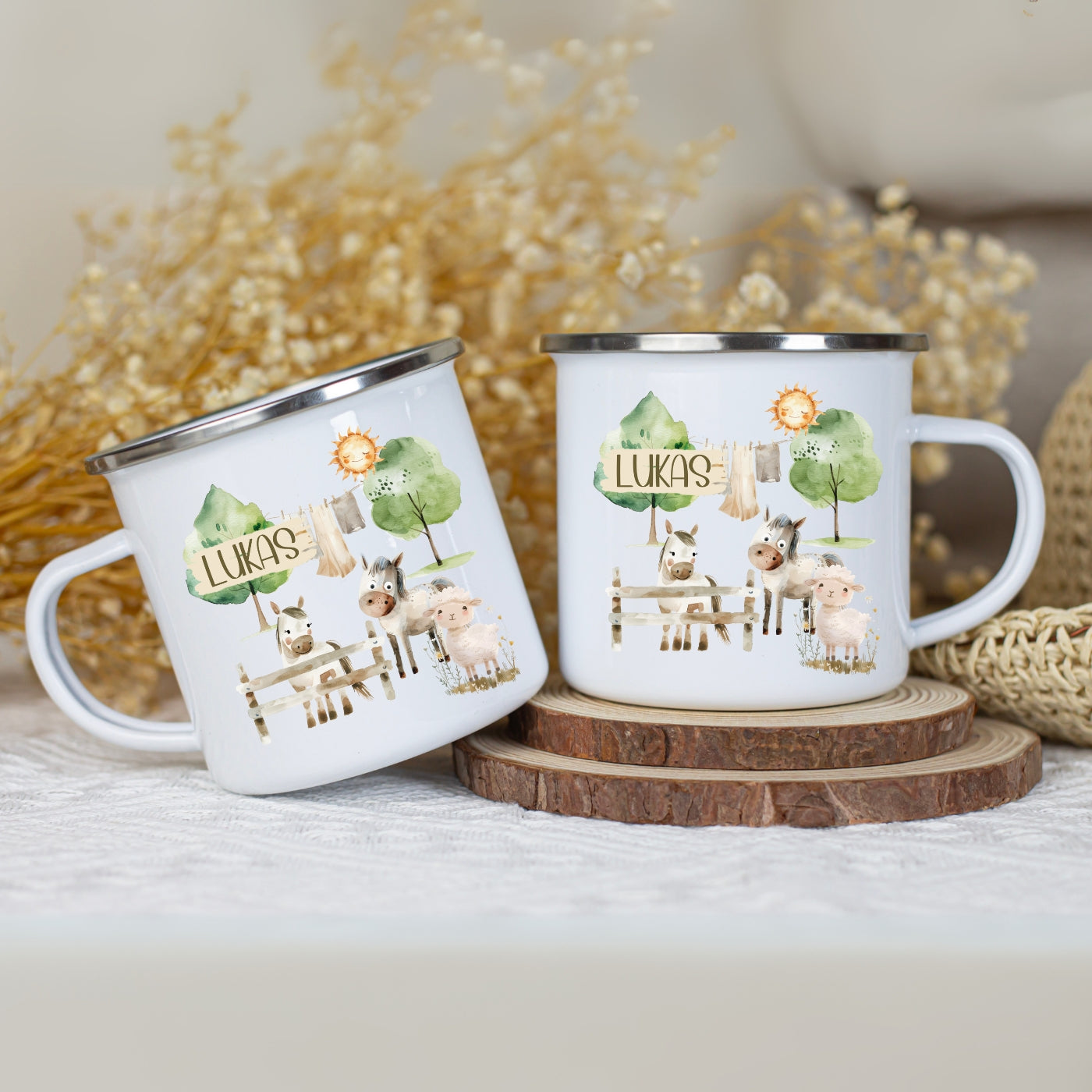 Emaille Tasse personalisiert – mit Bauernhof und Traktor-Motiv