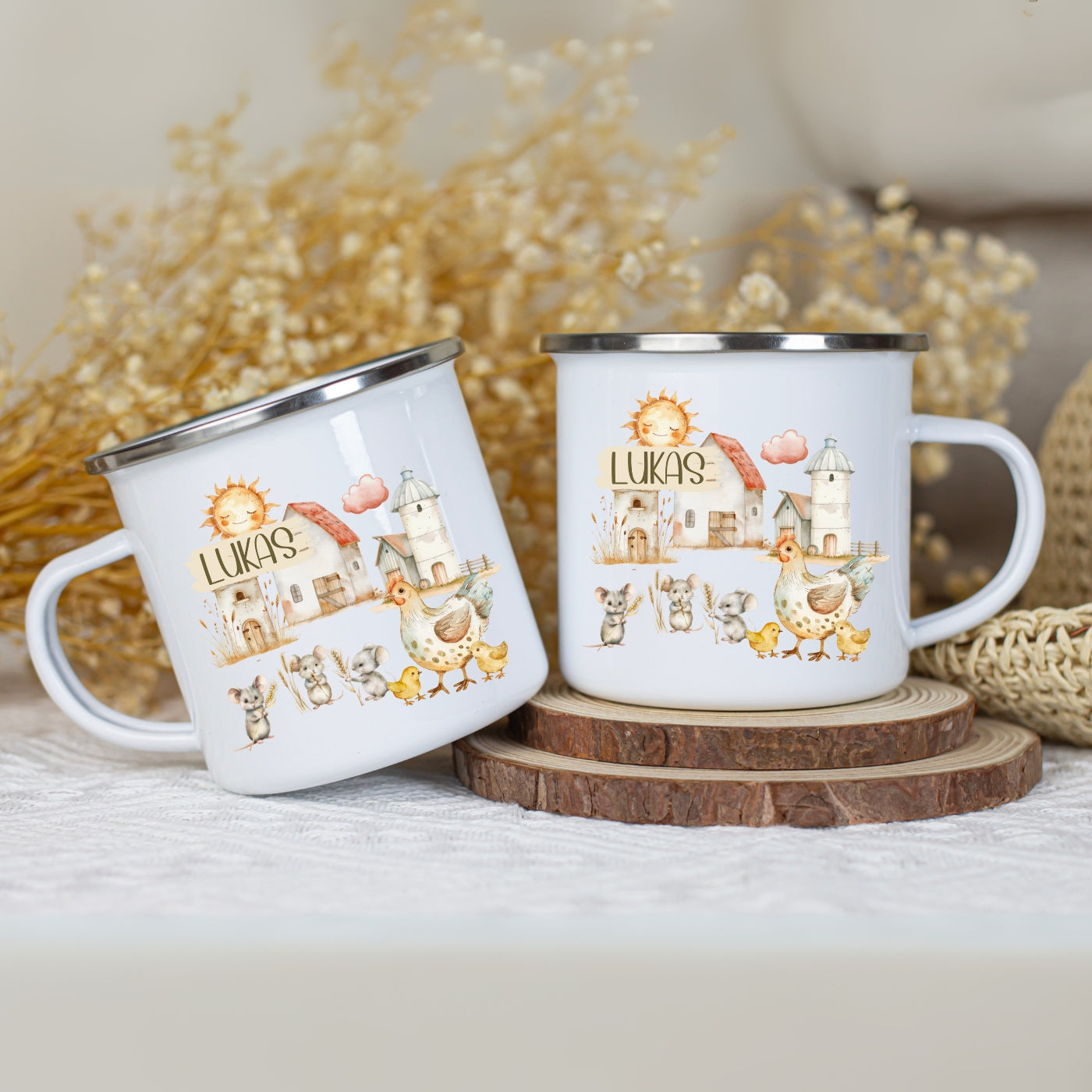 Emaille Tasse personalisiert – mit Bauernhof und Traktor-Motiv