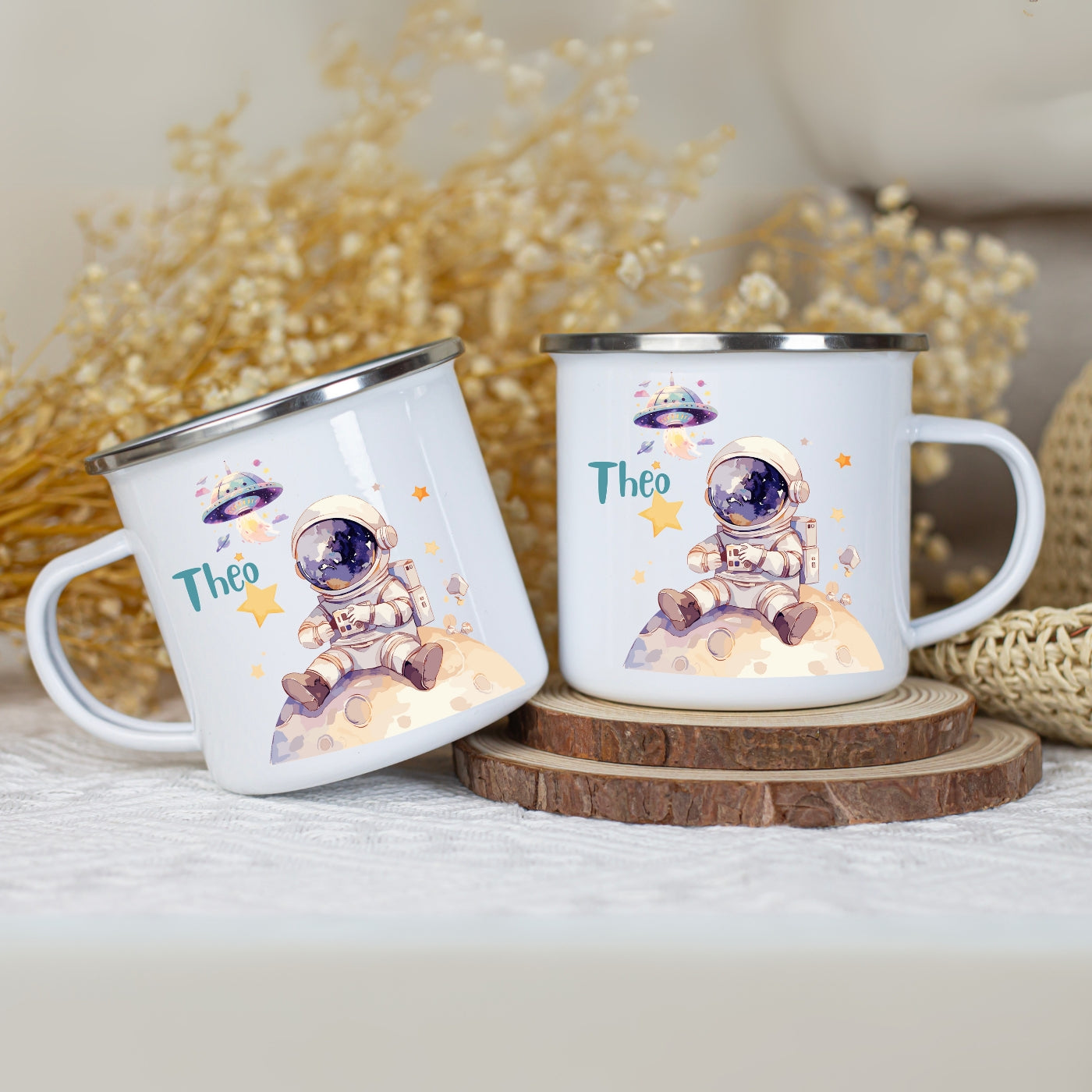 Emaille Tasse personalisiert – Kindertasse mit Namen und Weltall-Motiv