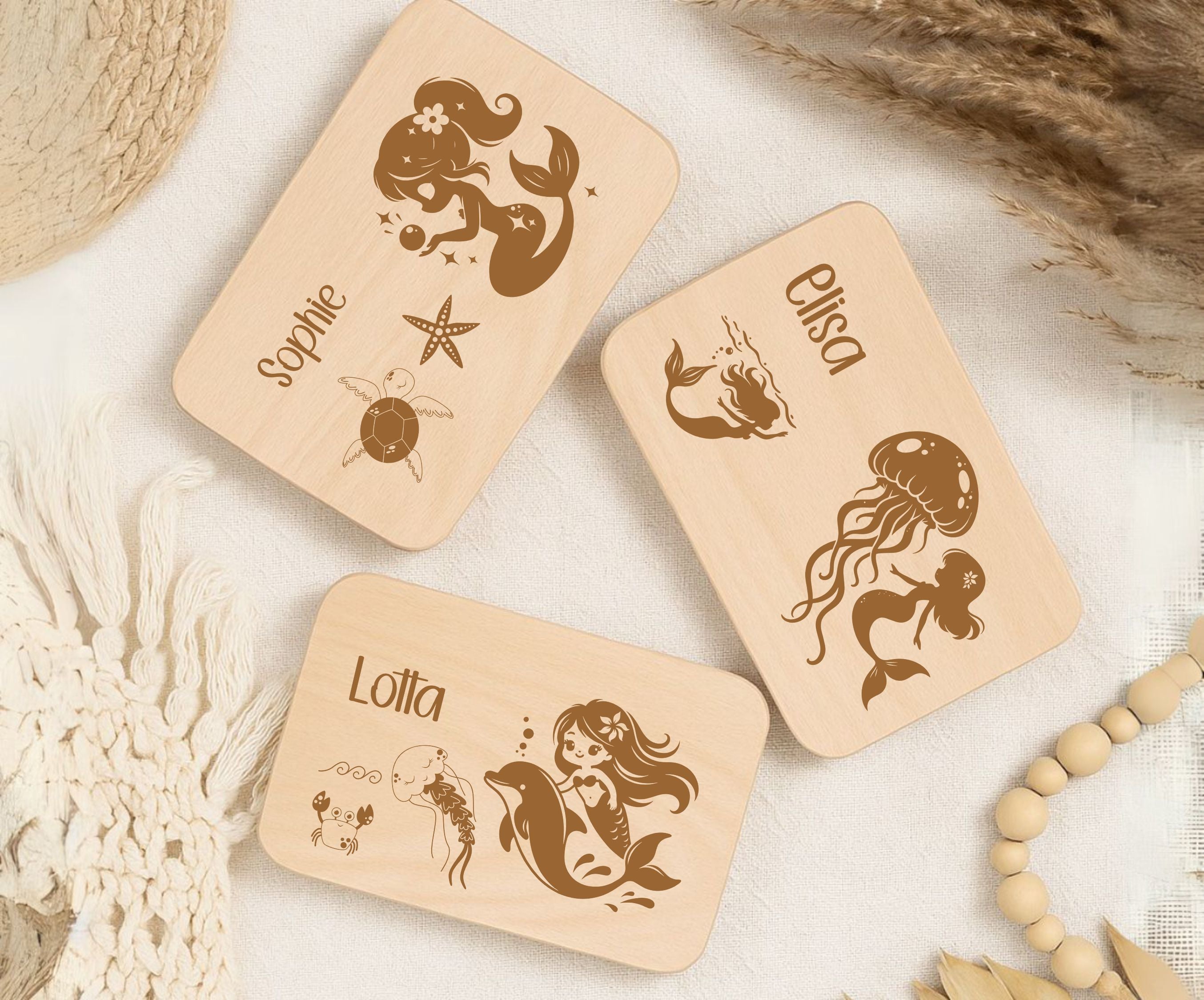 Personalisiertes Frühstücksbrettchen Kinder – Gravur mit Meerjungfrau Motiv und Namen