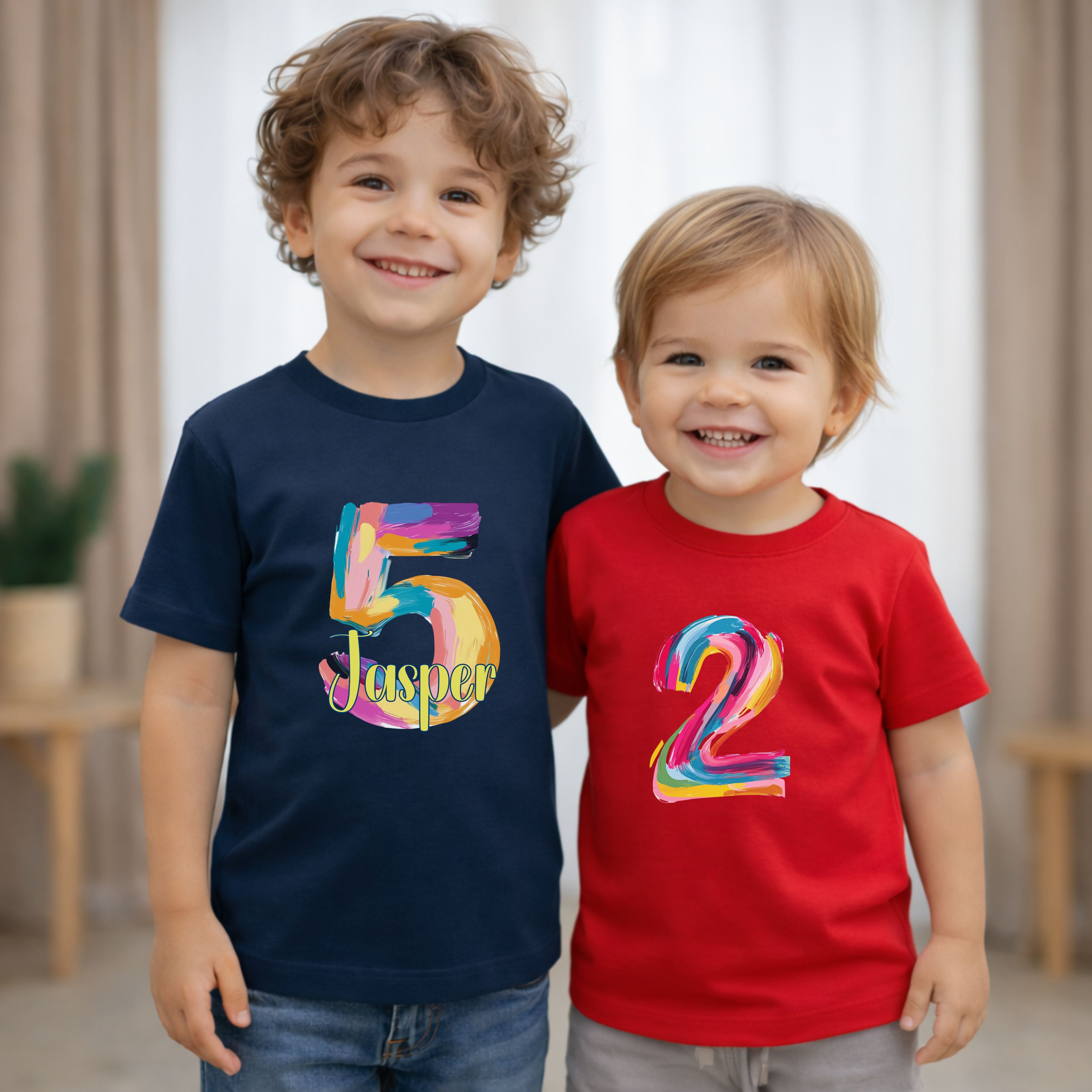 Geburtstagsshirt Kinder T-Shirt mit Farbstrich Motiv personalisiert mit Name und Alter