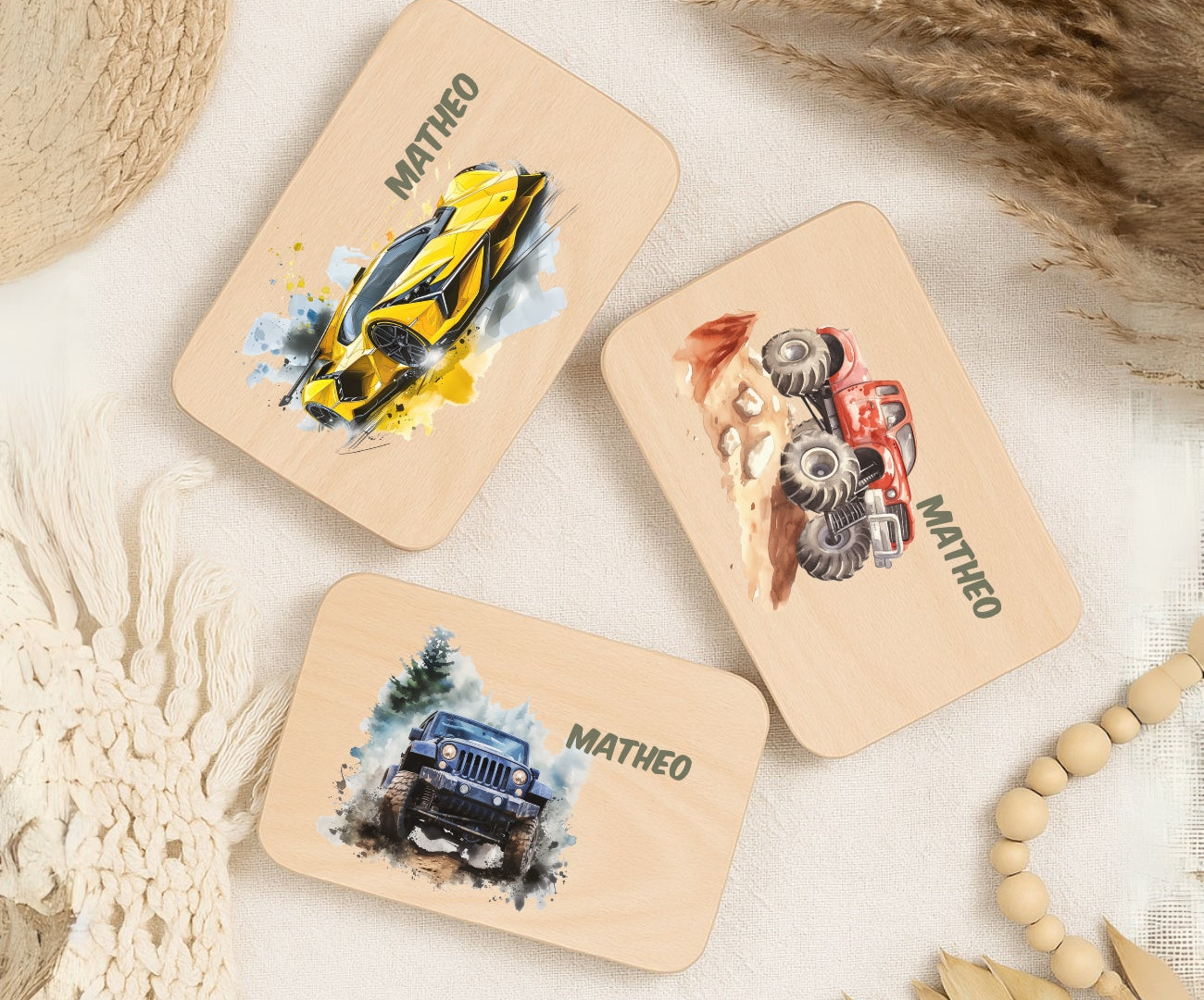 Personalisierte Frühstücksbrettchen Kinder – Auto & Rennwagen Motiv mit Name
