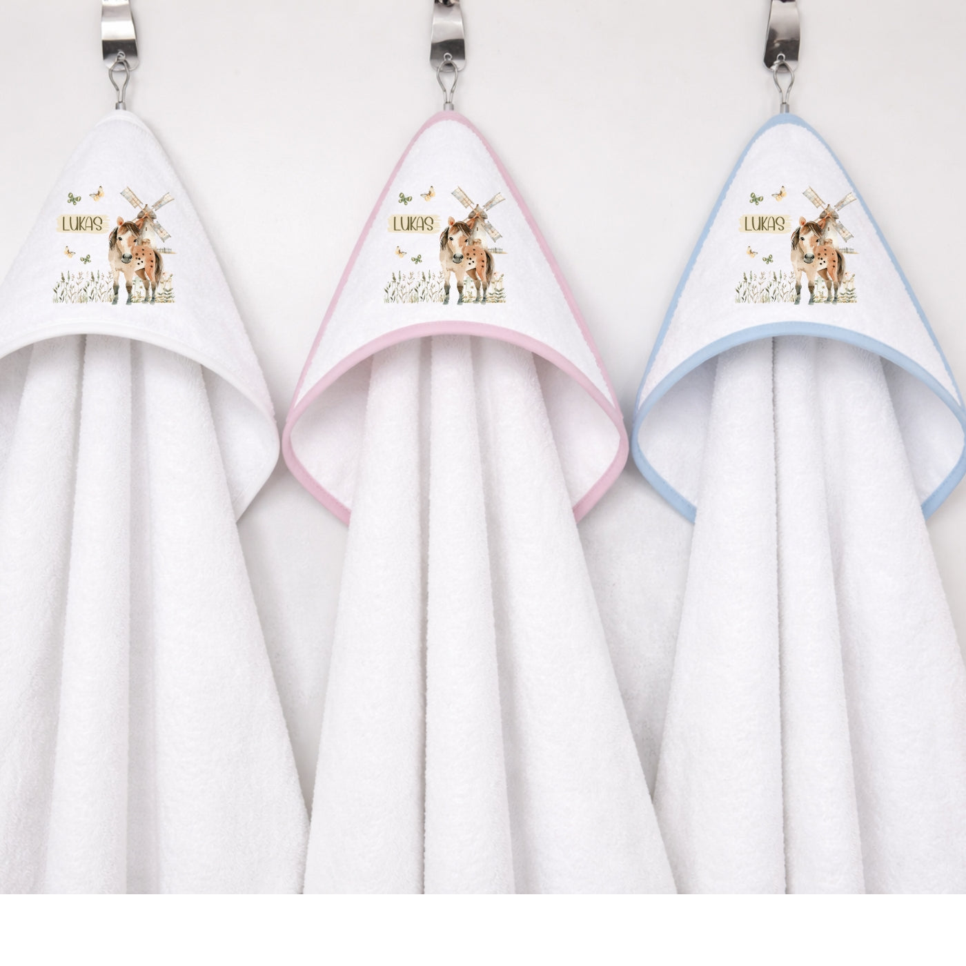 Kapuzenhandtuch Baby personalisiert – Bauernhof mit Namen