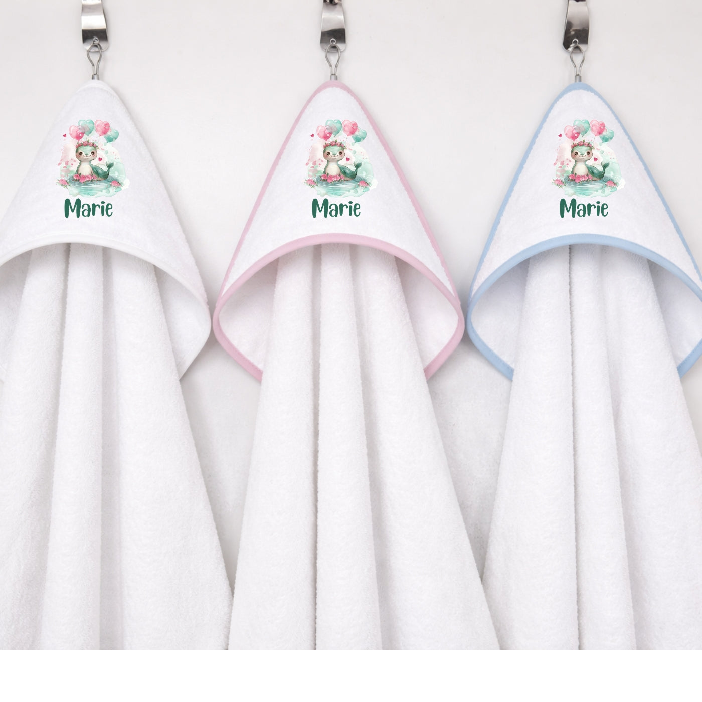 Kapuzenhandtuch Baby personalisiert – Tiere grün mit Namen
