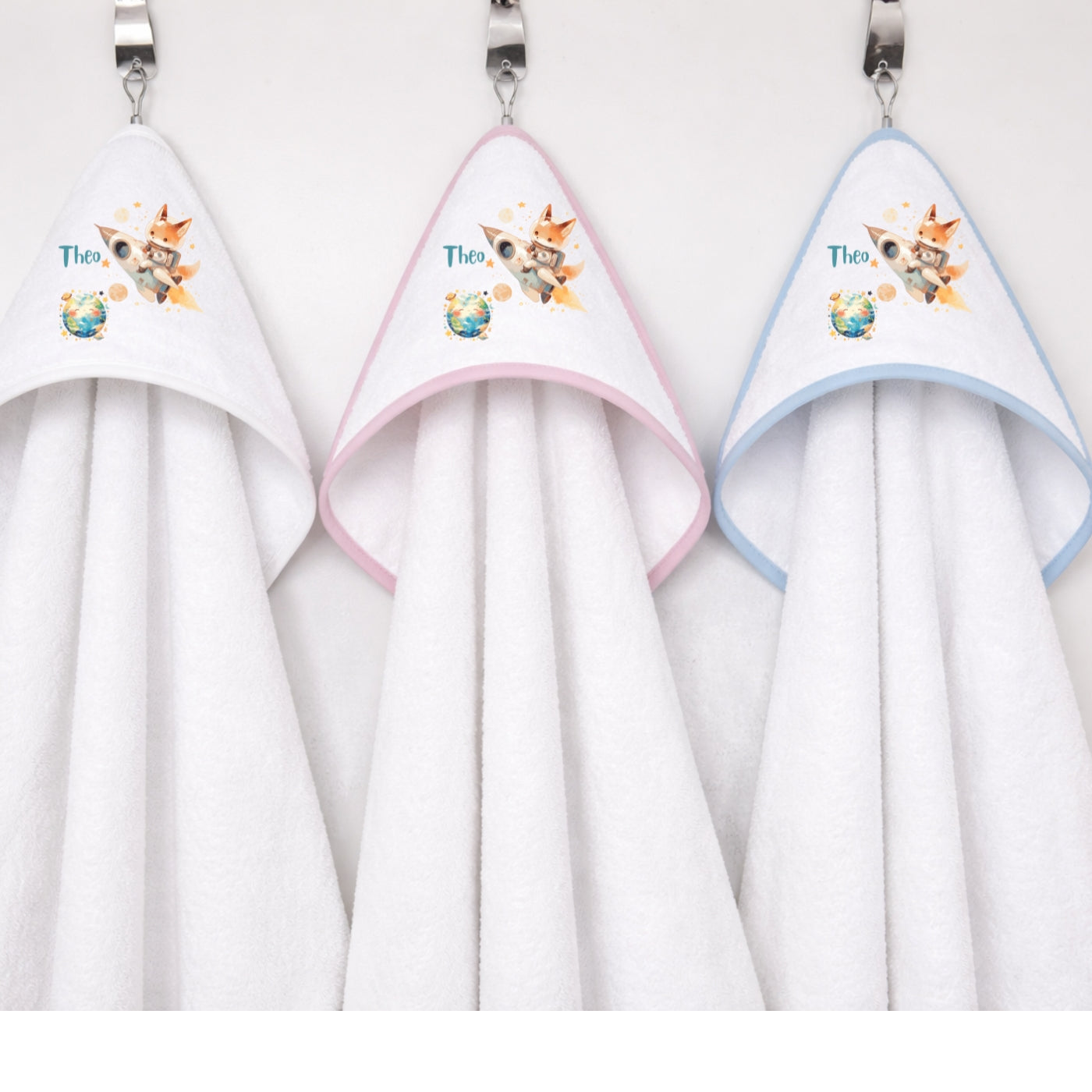 Kapuzenhandtuch Baby personalisiert – Weltall mit Namen