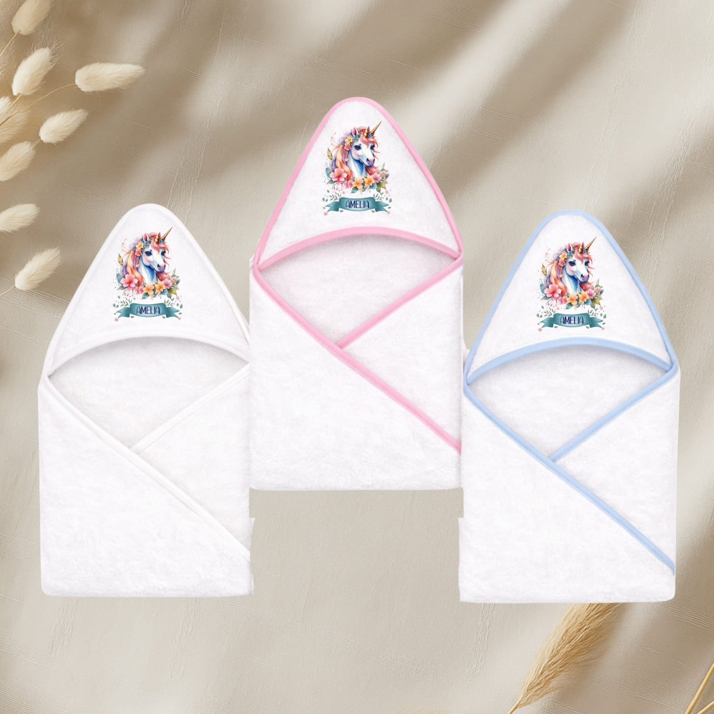 Kapuzenhandtuch Baby personalisiert – Einhorn mit Namen