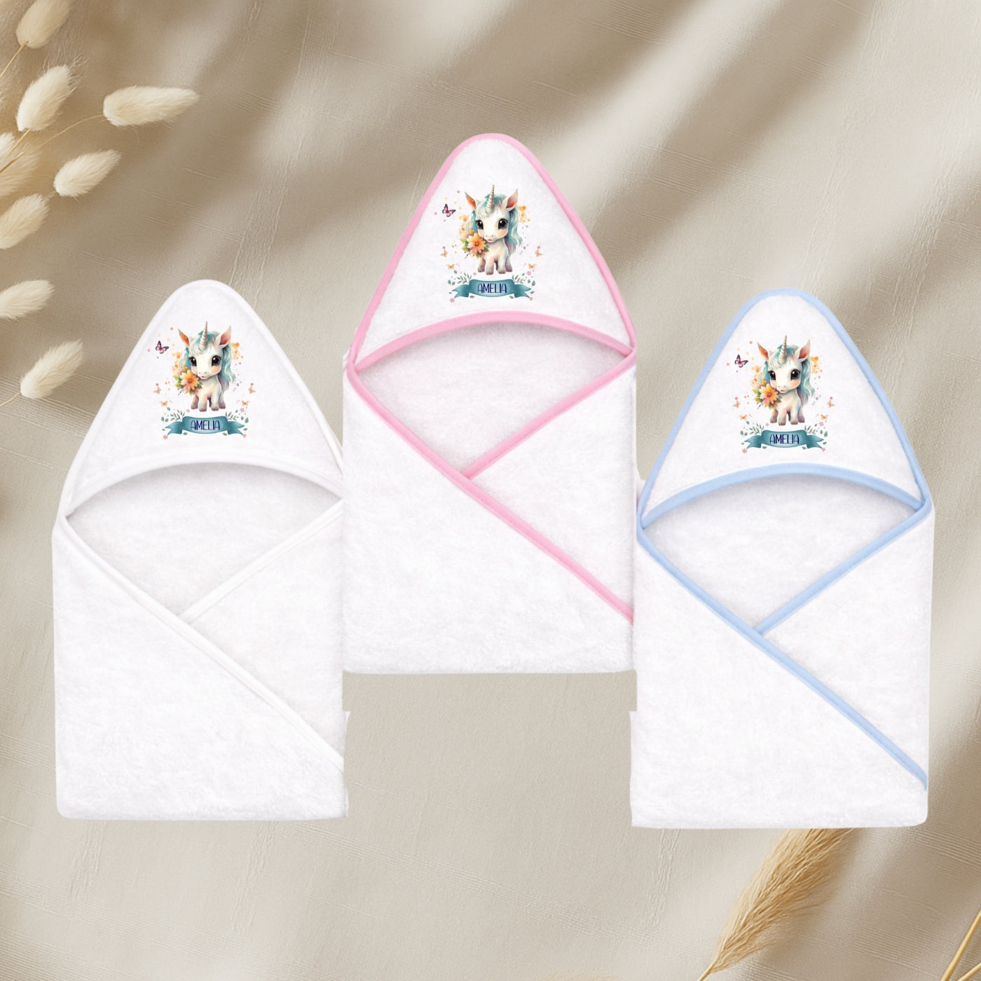 Kapuzenhandtuch Baby personalisiert – Einhorn mit Namen