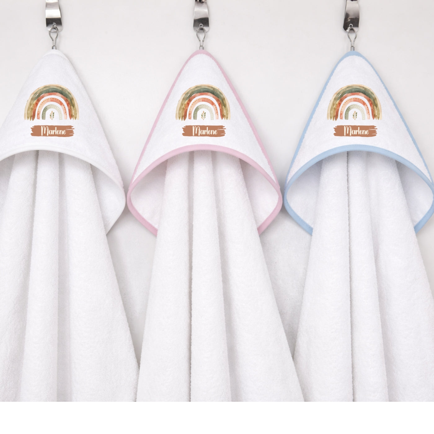 Kapuzenhandtuch Baby personalisiert – Regenbogen mit Namen