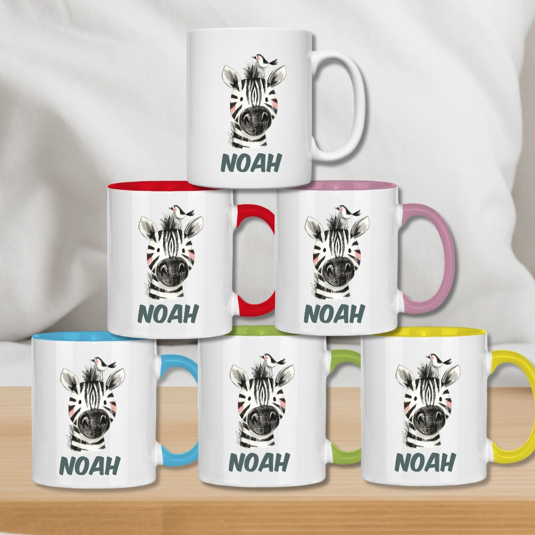 Kindertasse personalisiert – Keramiktasse mit bunten Tieren und Namen