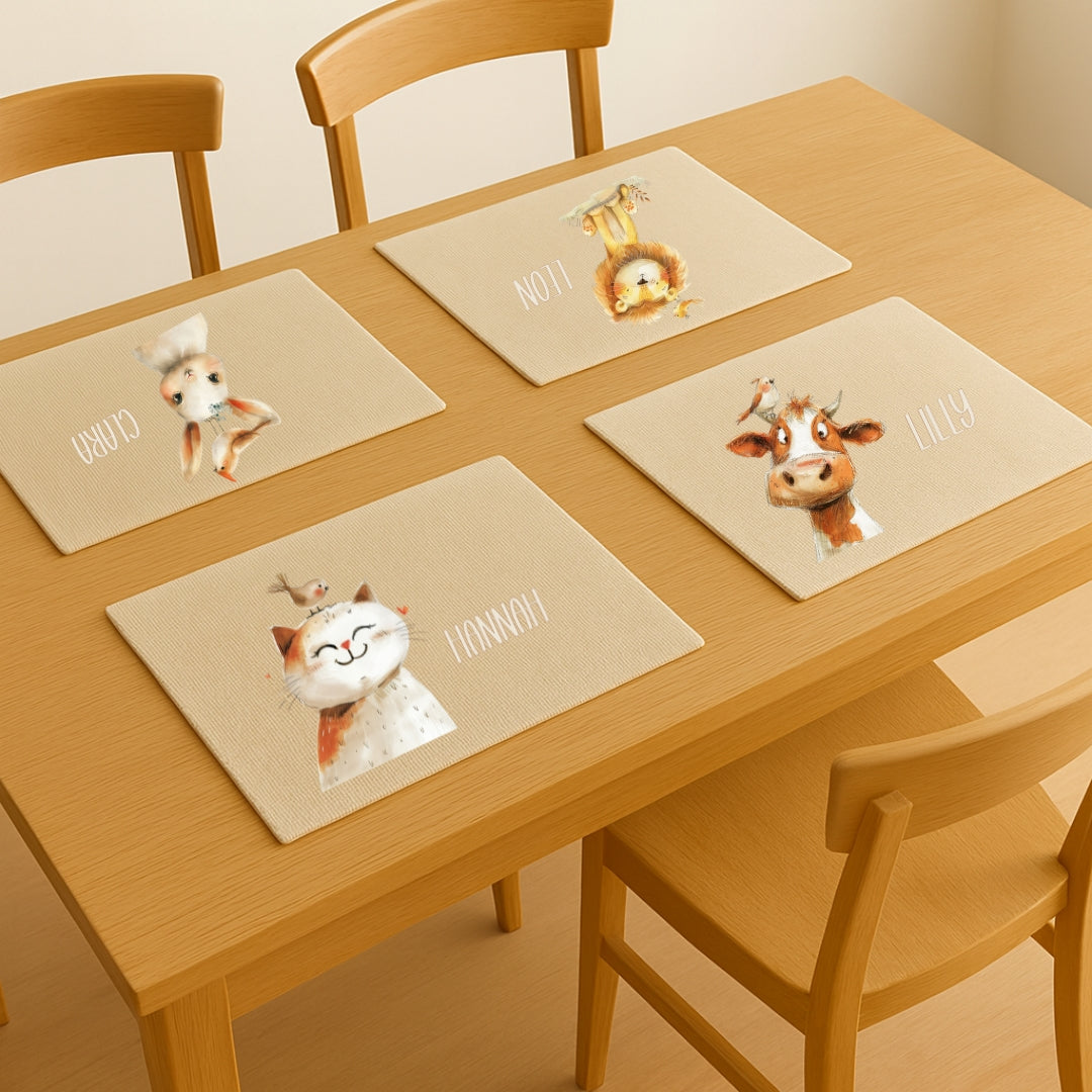 Personalisierbares Platzdeckchen Kinder – Löwe & Fuchs Motiv, abwaschbar, rutschfest