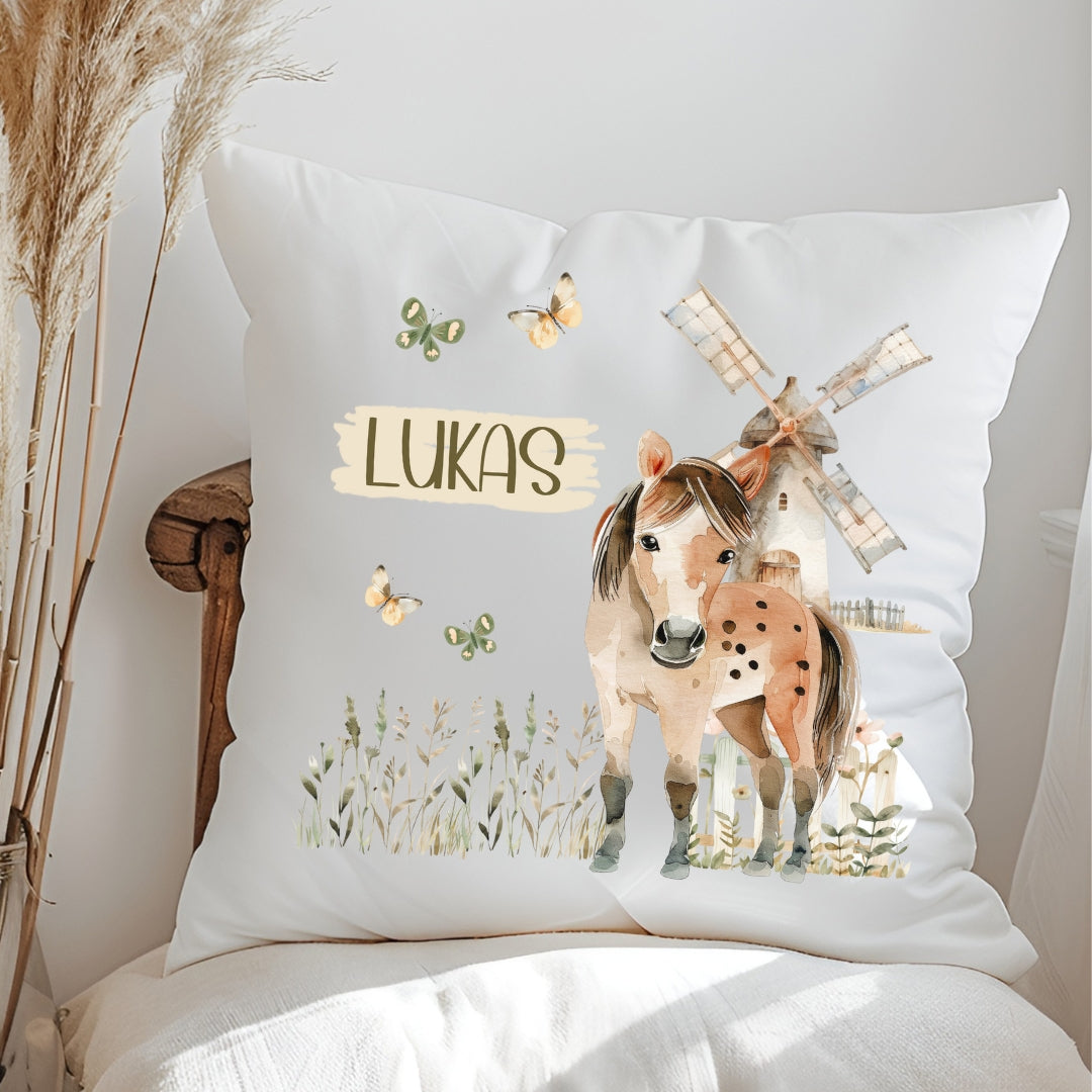 Personalisiertes Bauernhof-Kissen mit Namen – Traktor, Dorf, Pferd