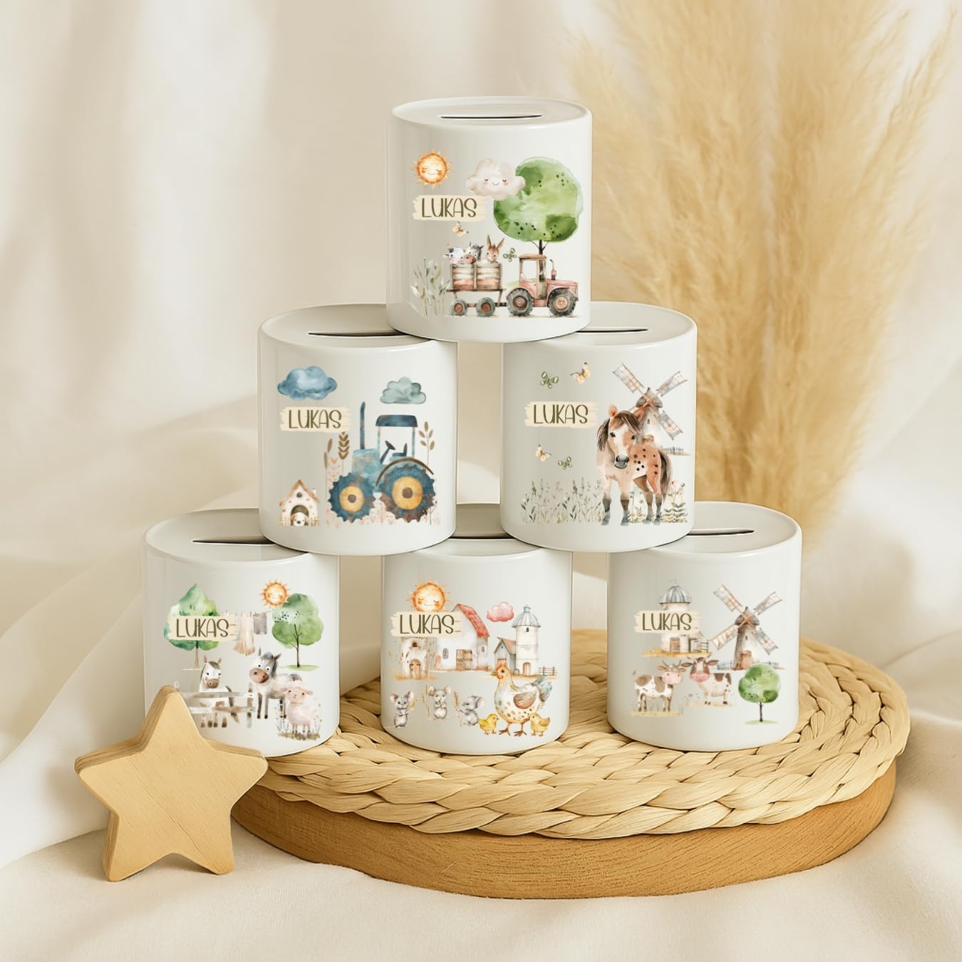 Spardose Traktor auf Bauernhof – Keramik – personalisiert mit Namen – Geschenk für Jungen zur Taufe oder Geburt