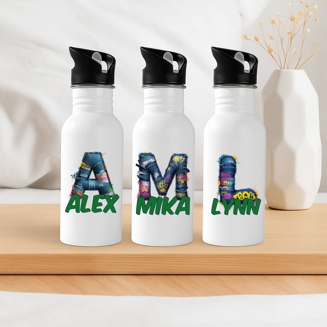 Personalisierte Trinkflasche mit Strohhalm für Kinder mit Namen und Graffiti Jeans Buchstabe Motiv