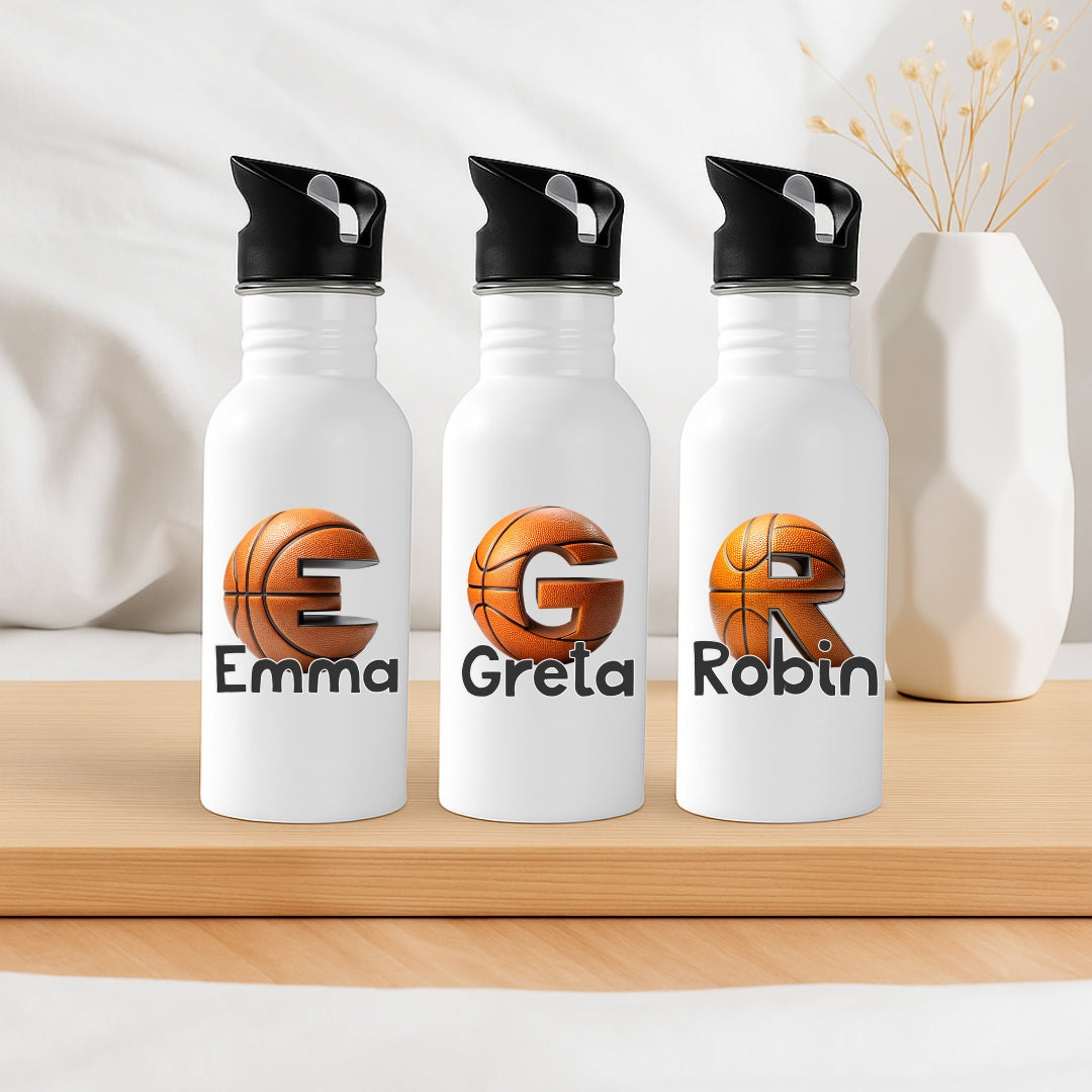 Personalisierte Trinkflasche mit Strohhalm Kinderflasche mit Namen und Basketball Buchstabe für Schule und Kindergarten