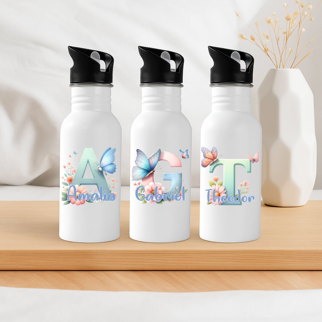 Personalisierte Trinkflasche mit Strohhalm Schmetterling Buchstabe und Namen für Kinder