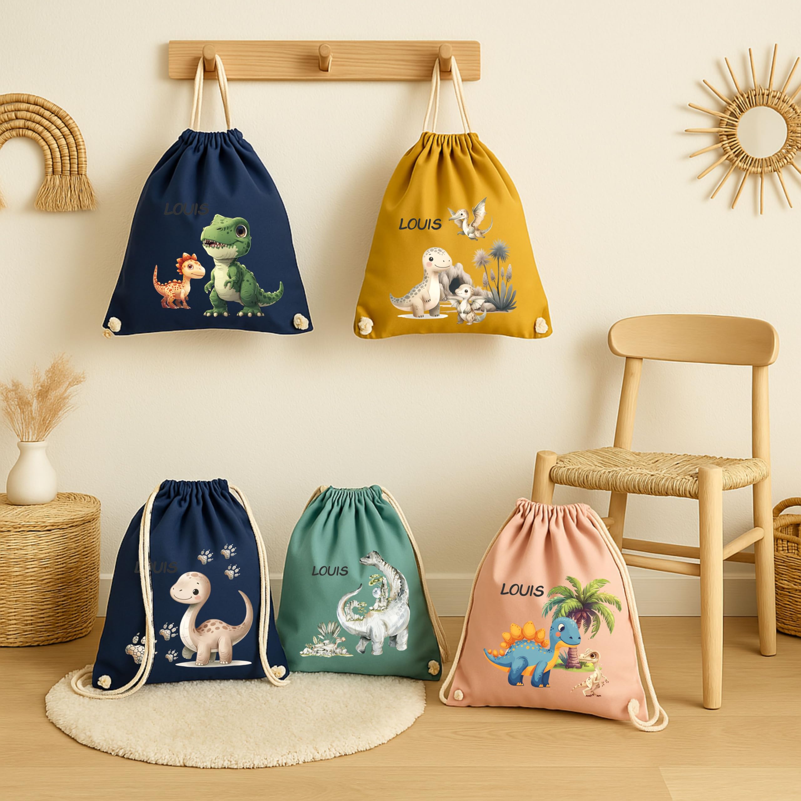 Dino Turnbeutel für Kinder – mit T-Rex, Stegosaurus und Langhals – aus Baumwolle, personalisiert mit Namen, ideal für Kita, Schule und Sport