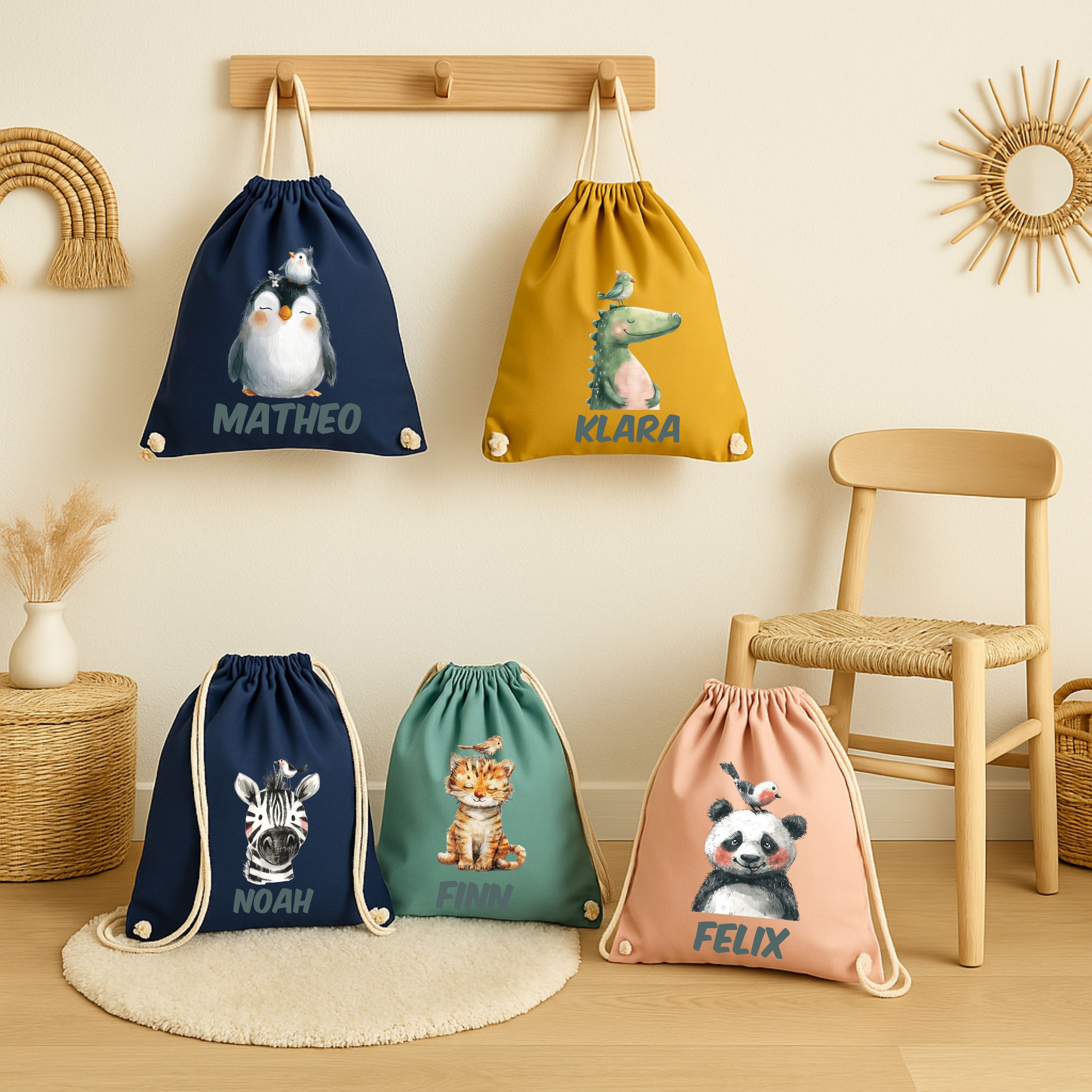 „Turnbeutel für Jungen mit Tiermotiven – Pinguin, Eule, Tiger, Zebra, Pandabär, Krokodil, Schildkröte – aus Baumwolle, personalisiert mit Namen, ideal für Kita und Kindergarten“
